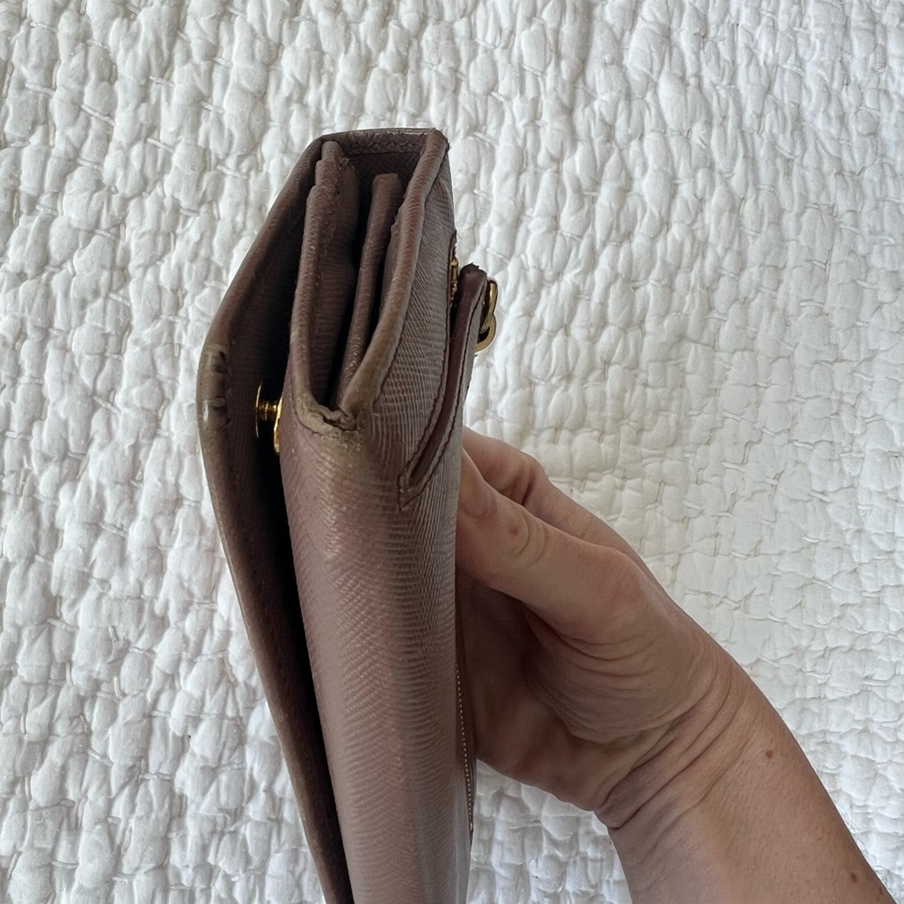 Prada Saffiano Bow Wallet - Picture 12 of 14